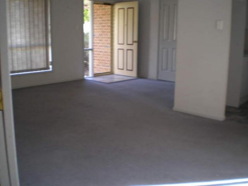 2/14 Eucalyptus  Ct, Warabrook NSW 2304