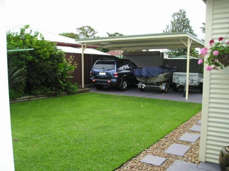 11 Station St, Waratah NSW 2298