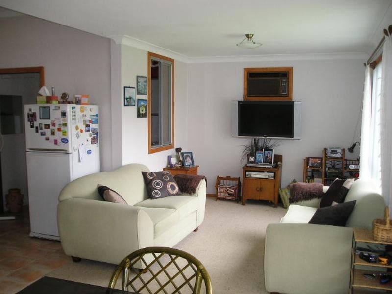 11 Station St, Waratah NSW 2298