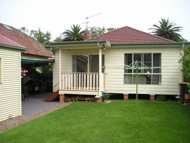 11 Station St, Waratah NSW 2298