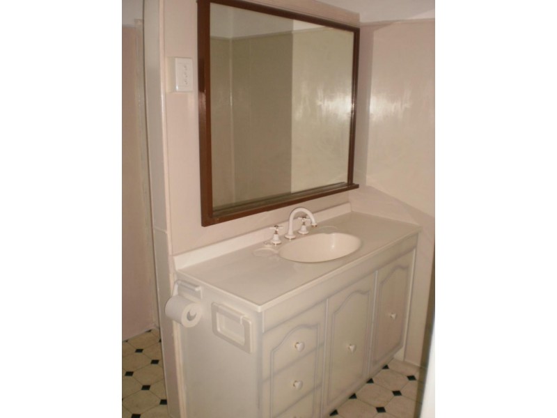 4 Lonus Ave, Whitebridge NSW 2290