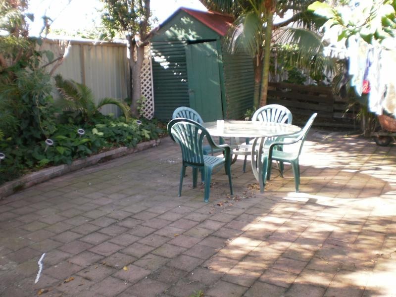 10 Wallace St, Islington NSW 2296