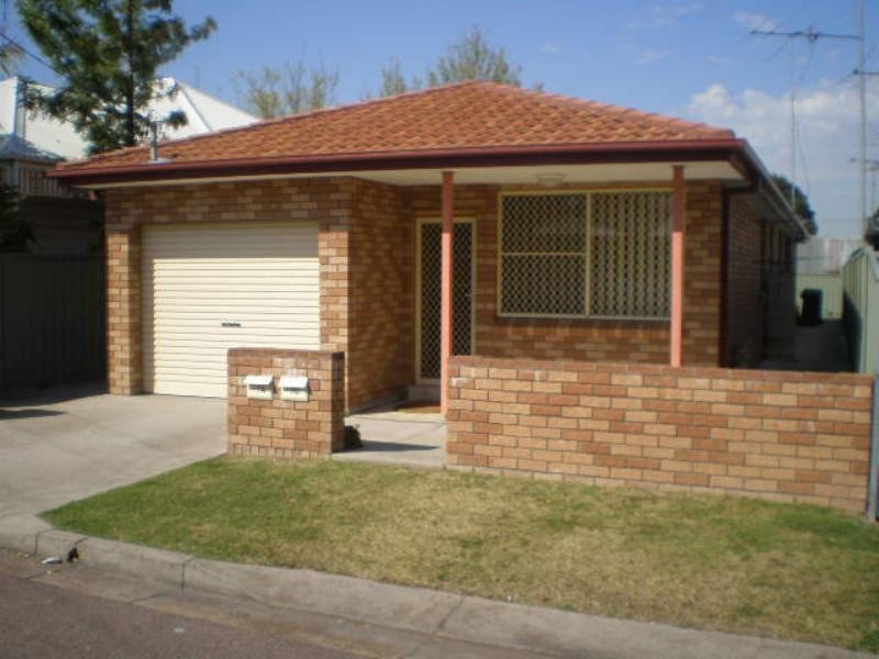 7A Newcastle St, Mayfield NSW 2304