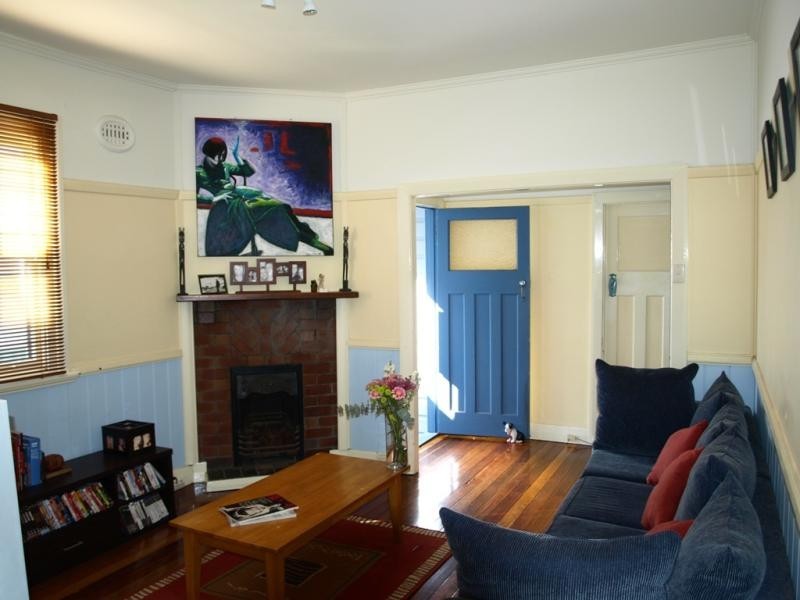 30 Morris St, Mayfield West NSW 2304