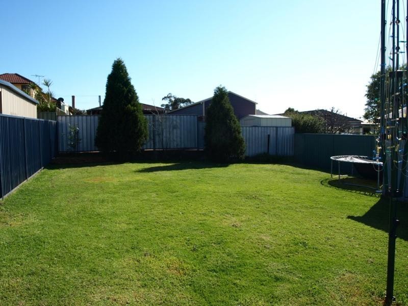 30 Morris St, Mayfield West NSW 2304