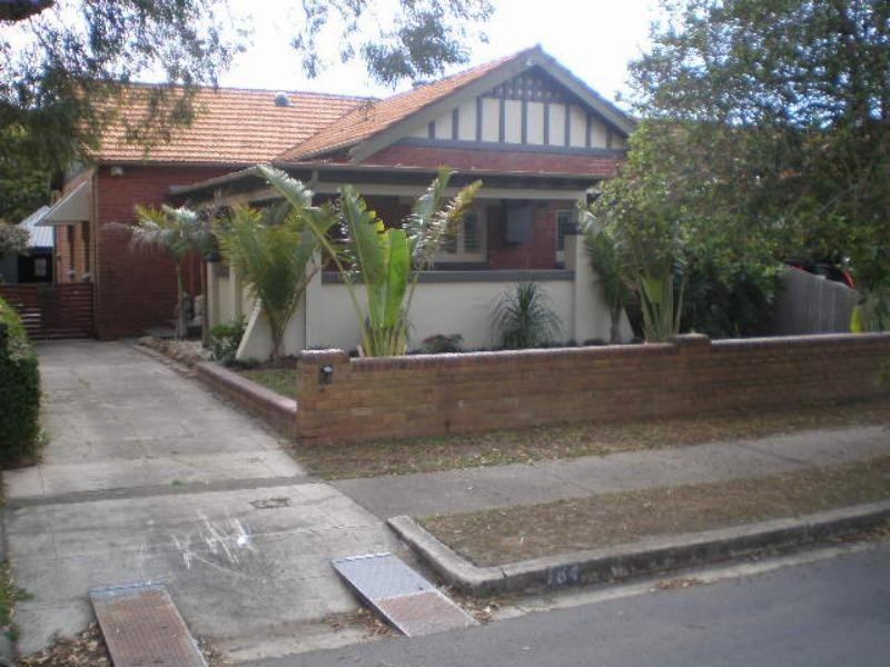 Hamilton South NSW 2303