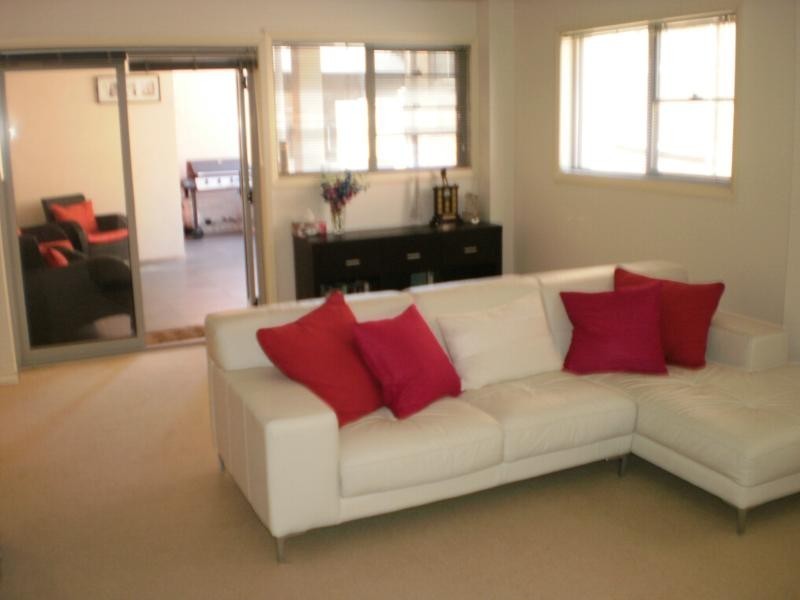 4/8 Bellevue St, Newcastle West NSW 2302