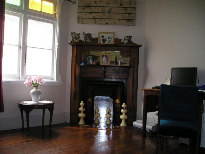 24 Greaves St, Mayfield East NSW 2304