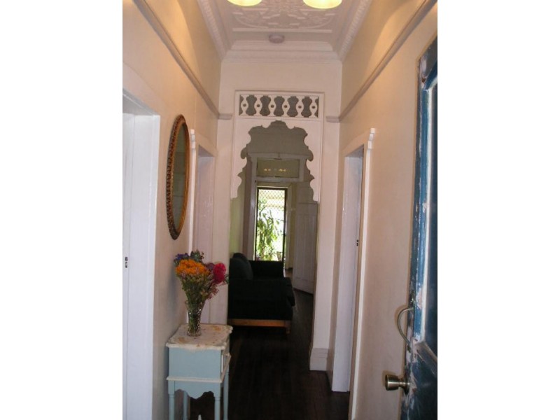 24 Greaves St, Mayfield East NSW 2304