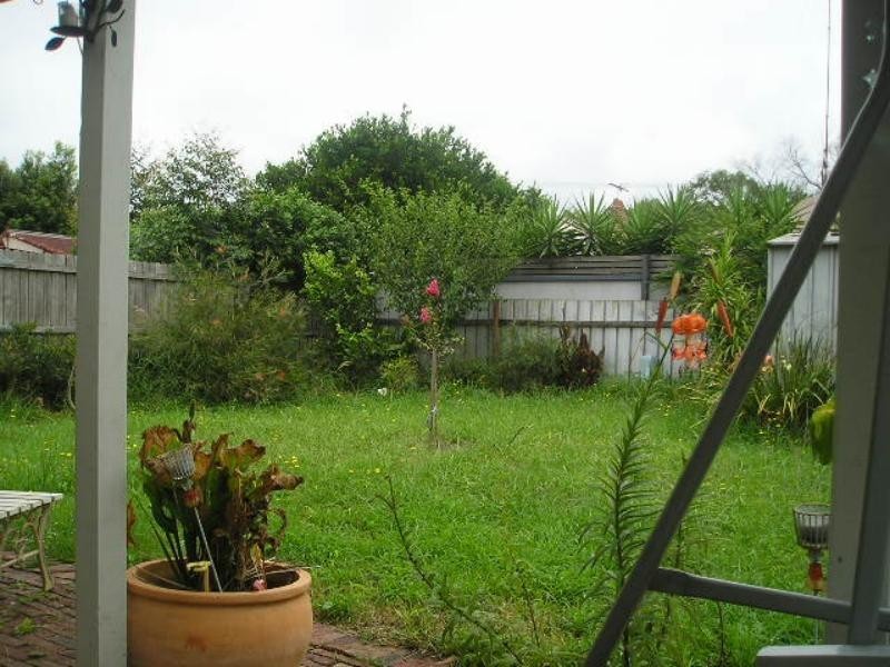 24 Greaves St, Mayfield East NSW 2304