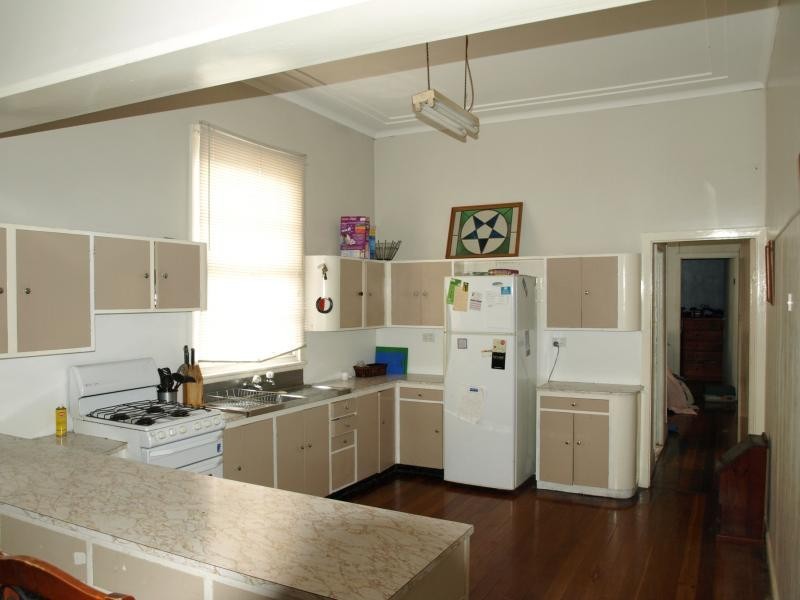 63 Margaret St, Mayfield East NSW 2304