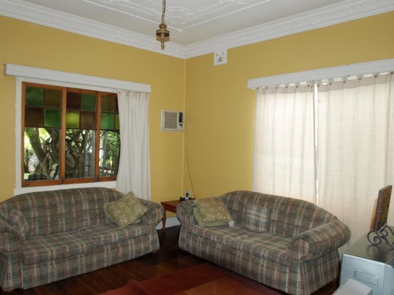 63 Margaret St, Mayfield East NSW 2304