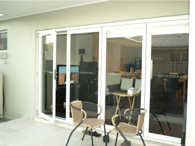 16 Darling St, Hamilton South NSW 2303