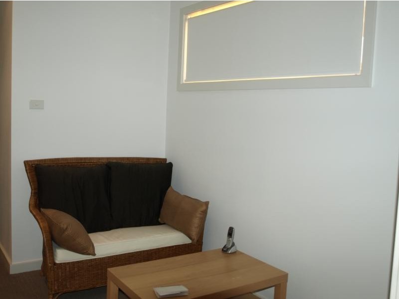 16 Darling St, Hamilton South NSW 2303