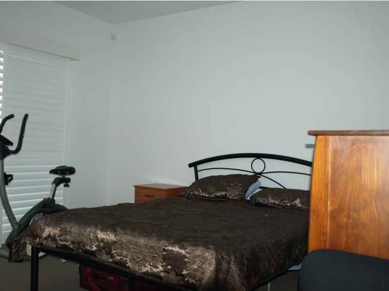 16 Darling St, Hamilton South NSW 2303