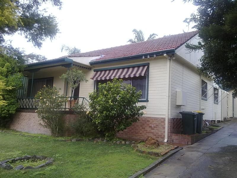18 Charles St, Blackalls Park NSW 2283