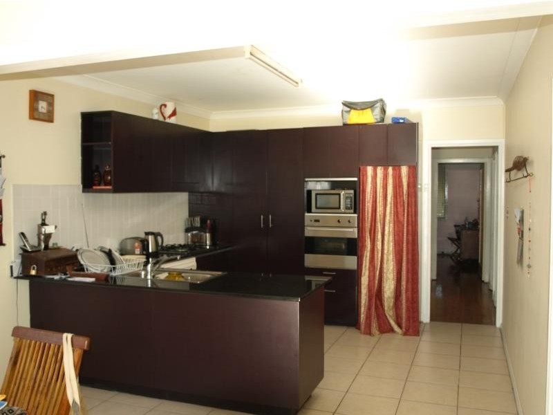 2 Basil St, Mayfield West NSW 2304