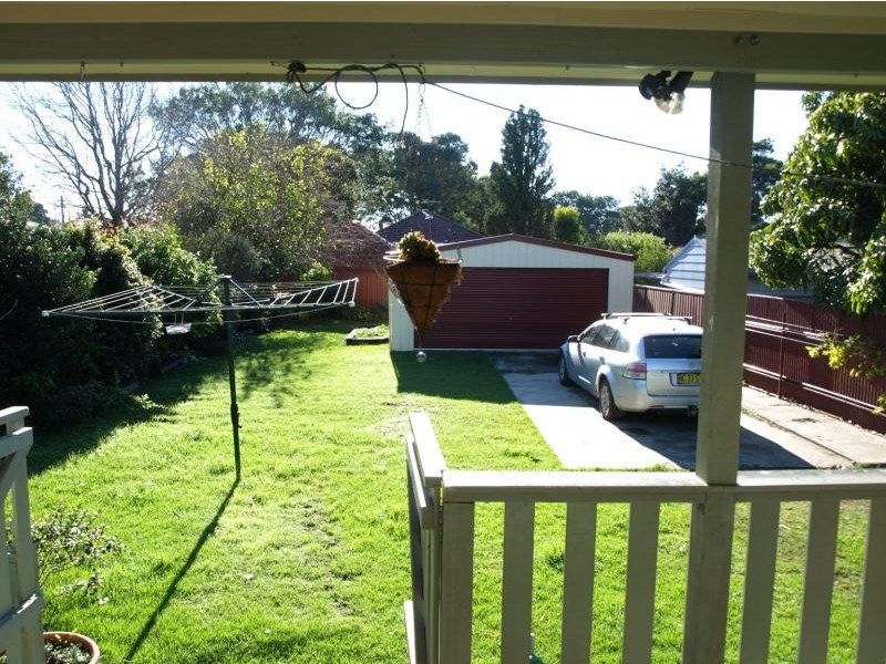 2 Basil St, Mayfield West NSW 2304