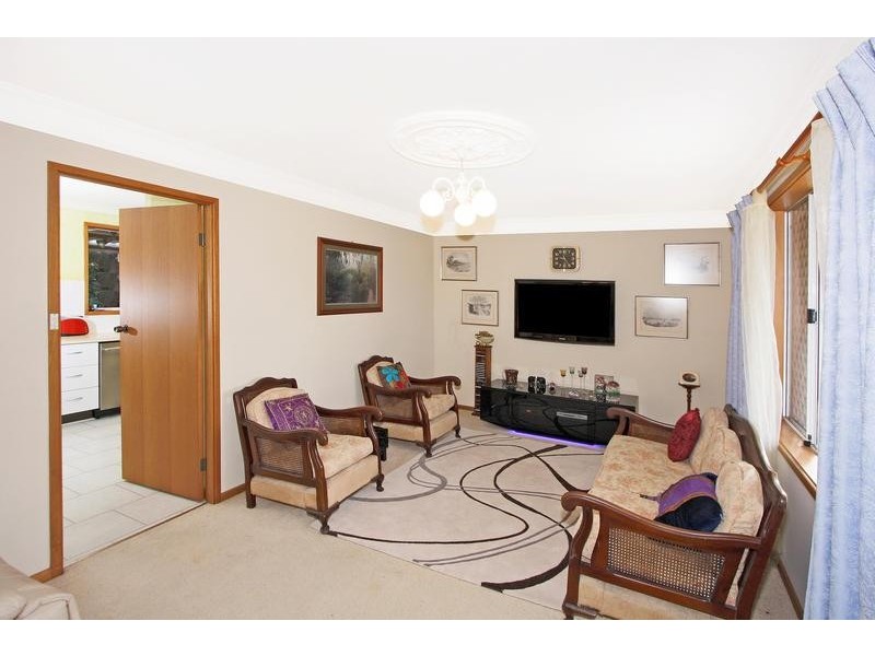 65 Kestrel Ave, Mount Hutton NSW 2290