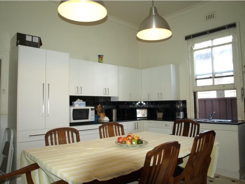 38 Kerr St, Mayfield NSW 2304