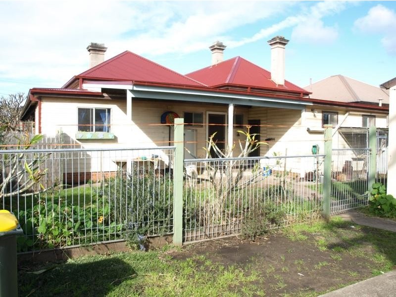 38 Kerr St, Mayfield NSW 2304