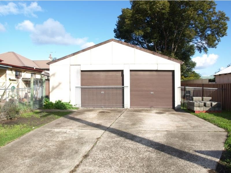 38 Kerr St, Mayfield NSW 2304