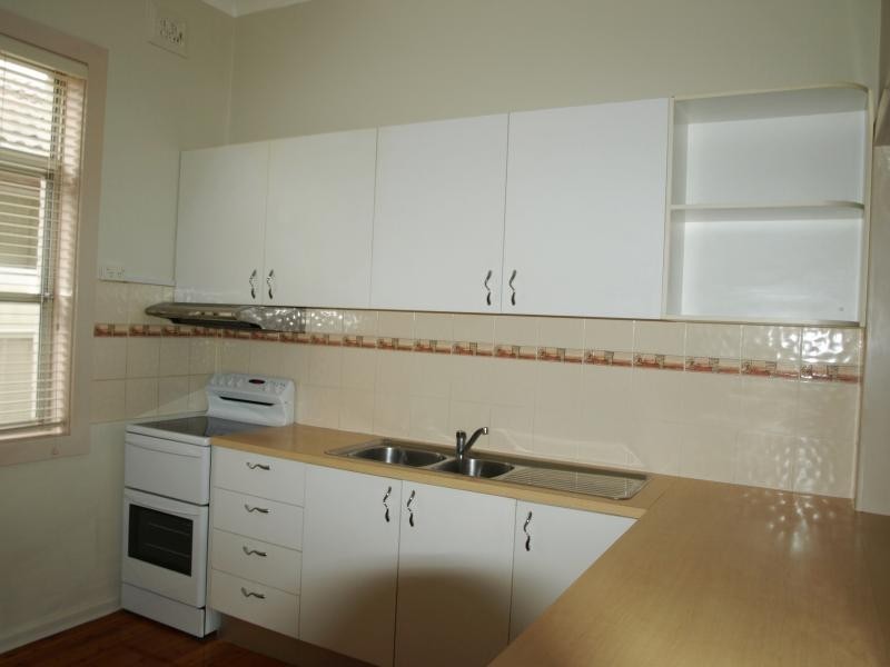 18 Gamack St, Mayfield NSW 2304