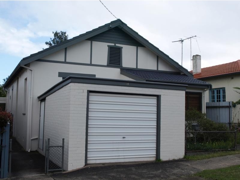 18 Gamack St, Mayfield NSW 2304