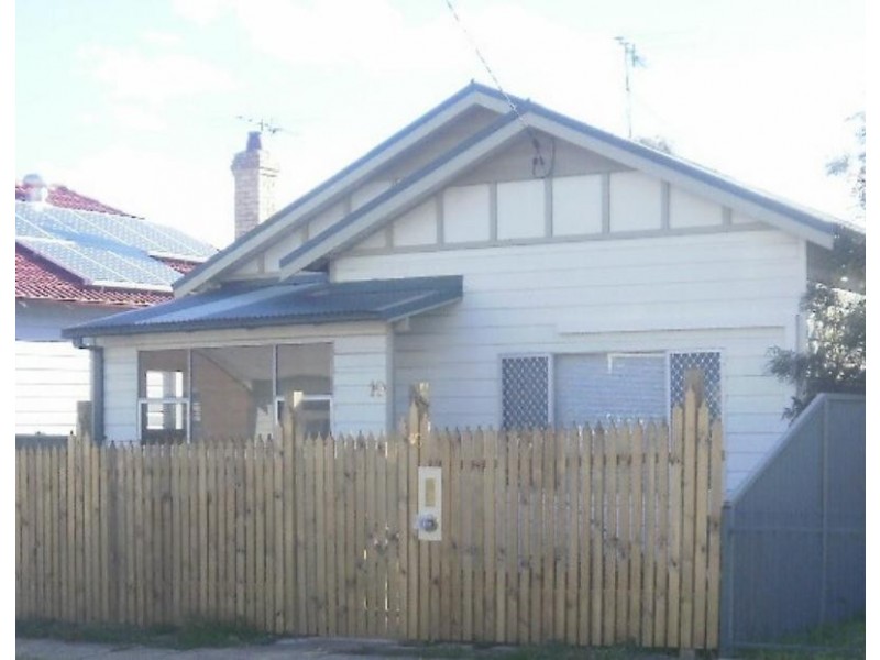 10 Elizabeth St, Mayfield NSW 2304