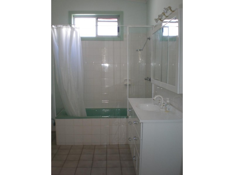 10 Elizabeth St, Mayfield NSW 2304