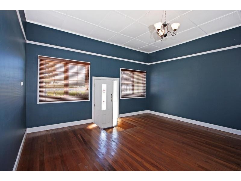 77 Ingall St, Mayfield NSW 2304