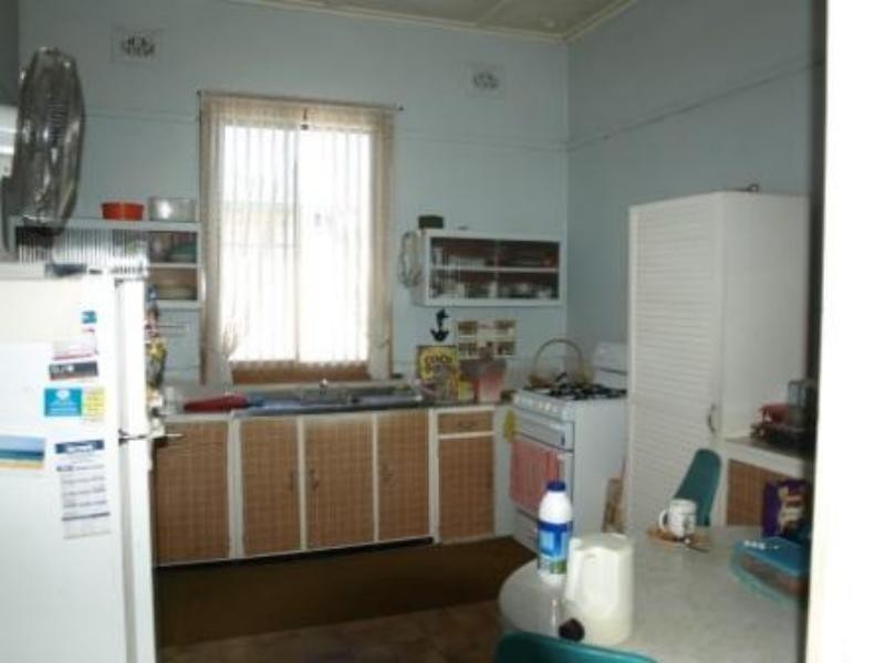 6 Gamack St, Mayfield NSW 2304