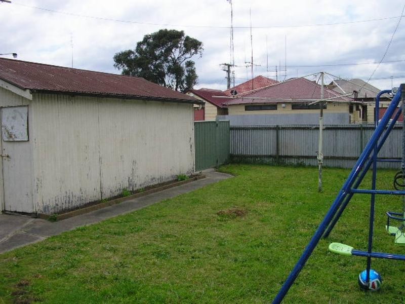 6 Newcastle St, Mayfield NSW 2304