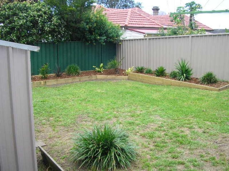 99A BARTON St, Mayfield NSW 2304
