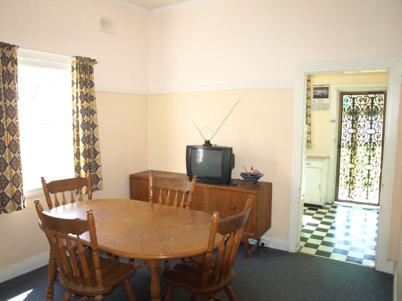 31 GIRLING St, Islington NSW 2296