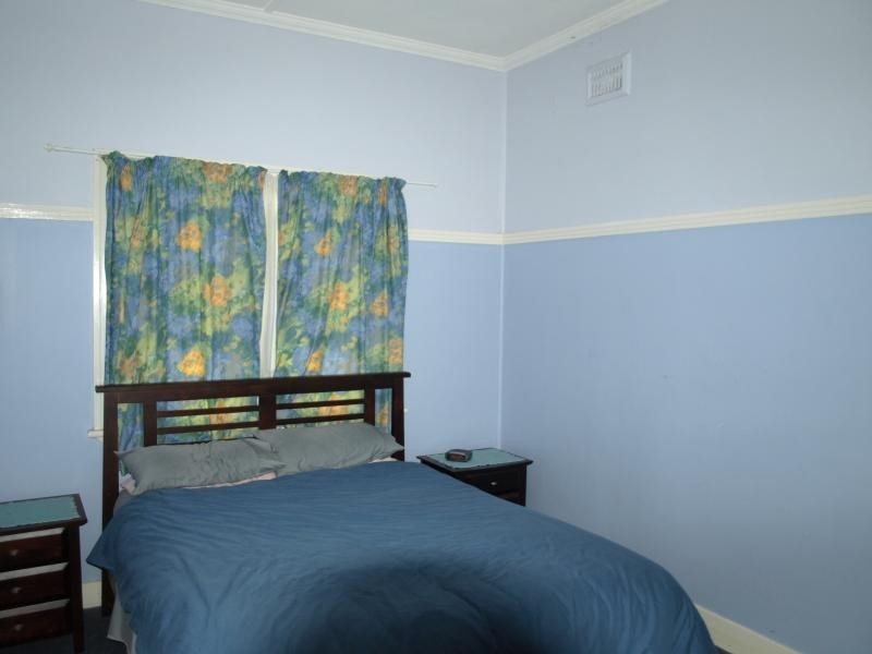 31 GIRLING St, Islington NSW 2296