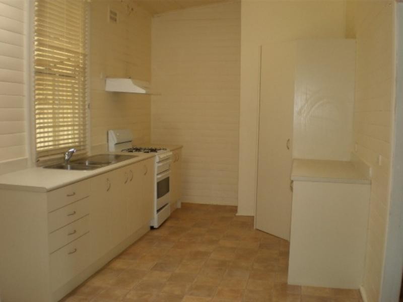 17 George St, Mayfield NSW 2304