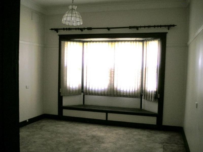 8 Havelock St, Mayfield NSW 2304