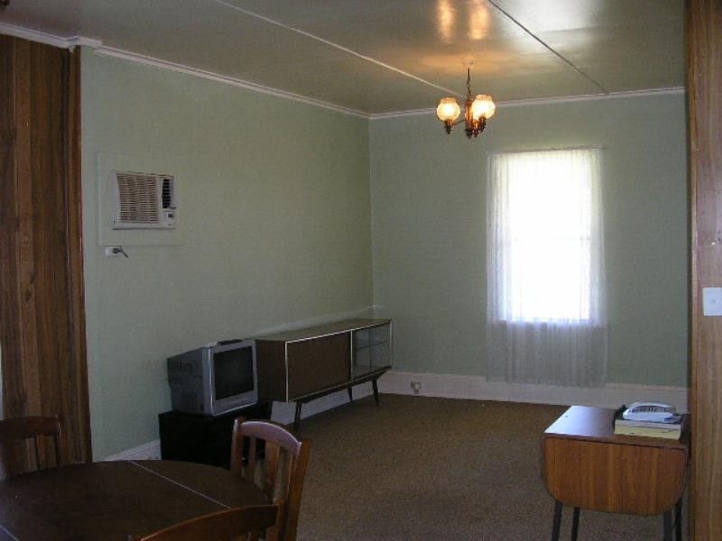 82 Henry St, Tighes Hill NSW 2297