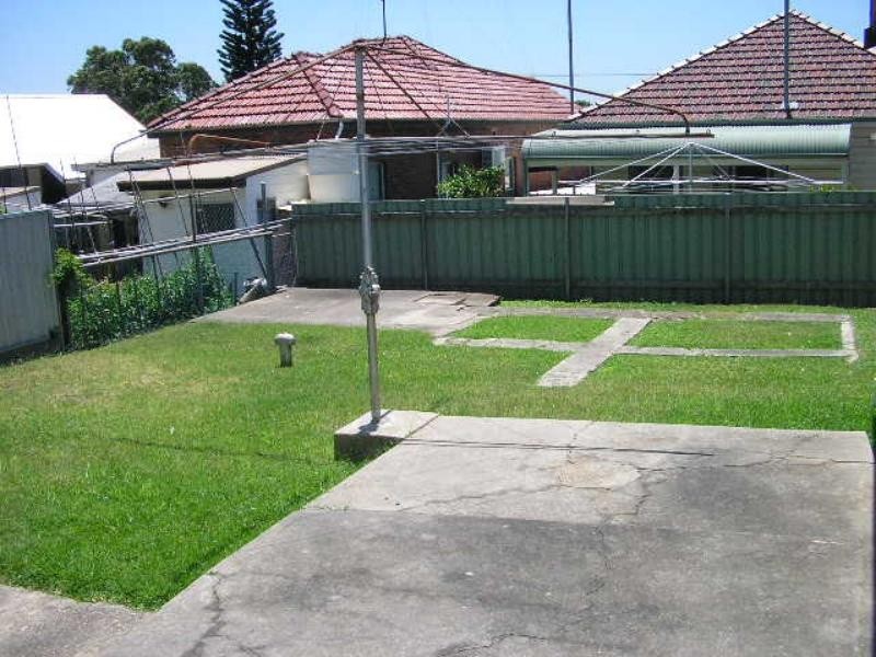 82 Henry St, Tighes Hill NSW 2297
