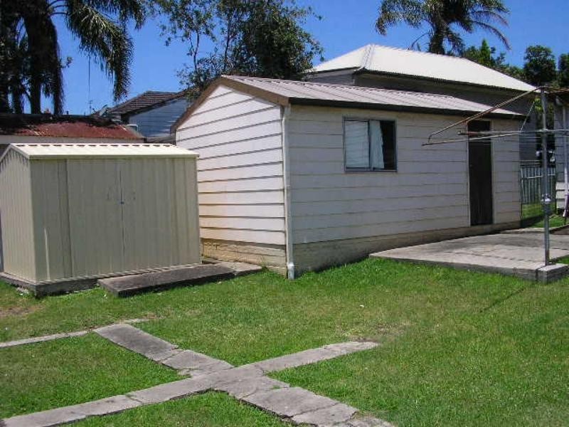 82 Henry St, Tighes Hill NSW 2297