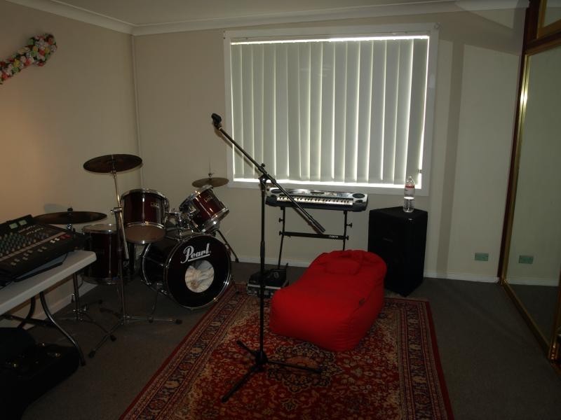 43 Stevenson Ave, Mayfield West NSW 2304