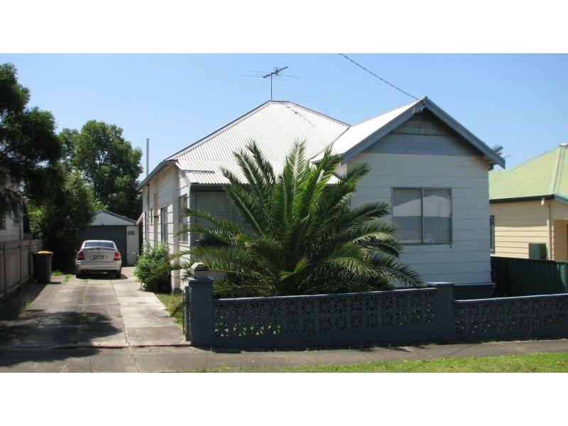 10 Edmund St, Mayfield NSW 2304