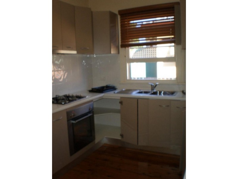 18 Sharpe St, Mayfield NSW 2304