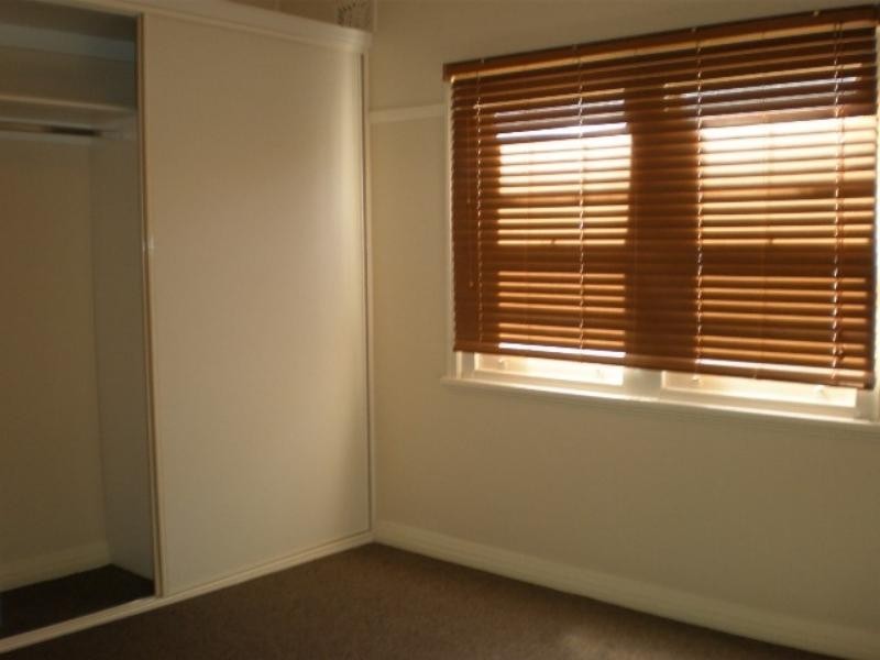 18 Sharpe St, Mayfield NSW 2304