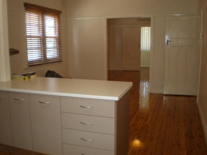 18 Sharpe St, Mayfield NSW 2304
