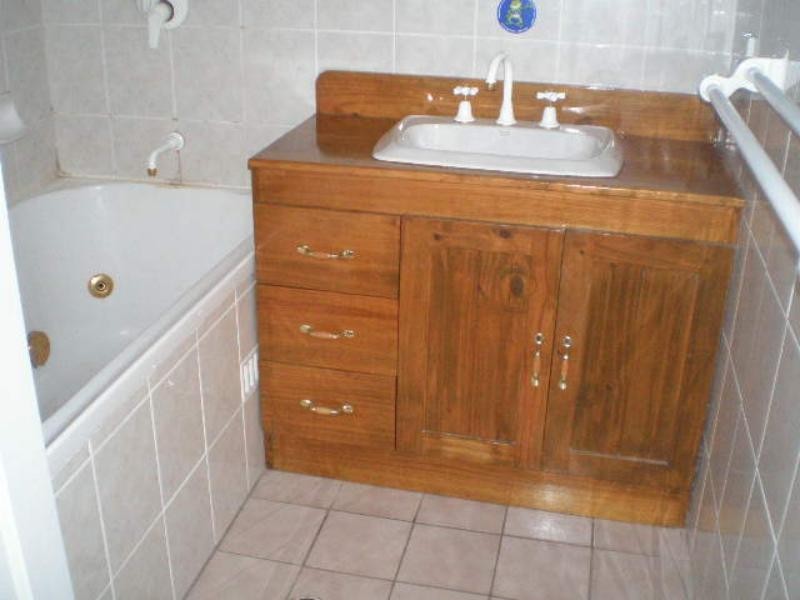 6 Havelock St, Mayfield NSW 2304