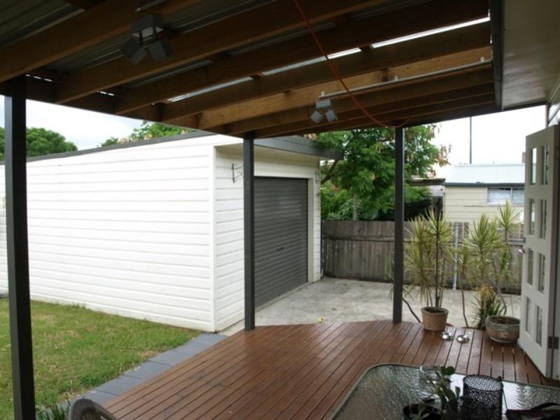 78 Waratah  St, Mayfield NSW 2304