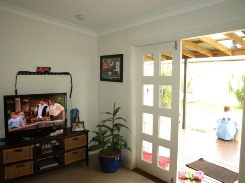 78 Waratah  St, Mayfield NSW 2304