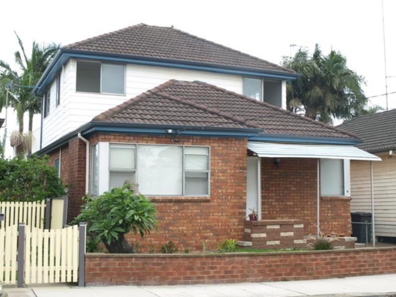 18 Downie St, Maryville NSW 2293